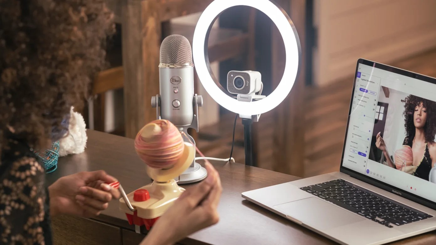 image-logitech-streamcam